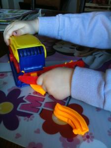 1480741_10202208140341585_1811954775_n[1]